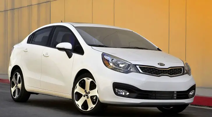 2012 Kia Rio sedan: specs, colors, engines, transmission, tires, wheels