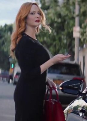 Kia Cadenza commercial girl - who is she?