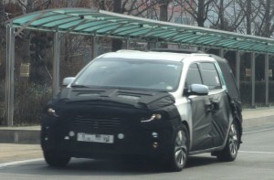 Kia Sedona Spied Testing