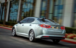 A photo of new Kia Optima Hybrid