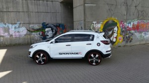 White Kia Sportage