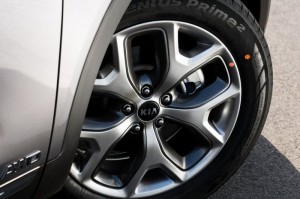 2016 Kia Sorento Tire