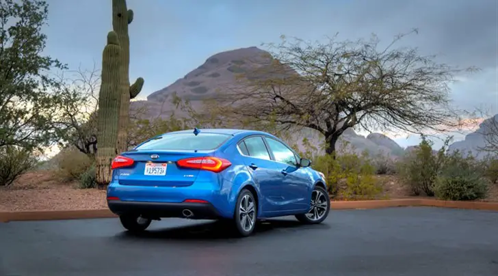 Kia Forte EX 2015: Premium & UVO Package With 17-Inch Alloys