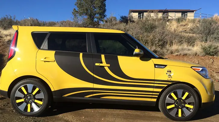 Kia Soul with black stripes