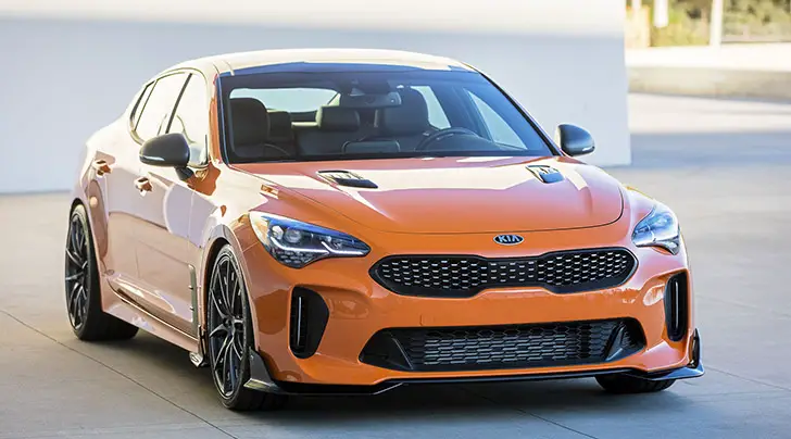 What are the available colors of Kia Stinger?
