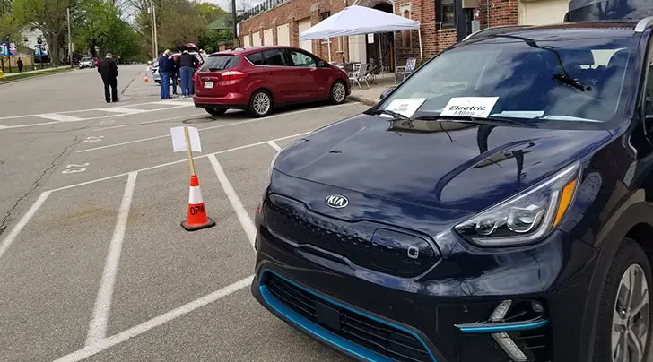 Ex Ford Fusion Hybrid Owner Praises New Kia Niro EV