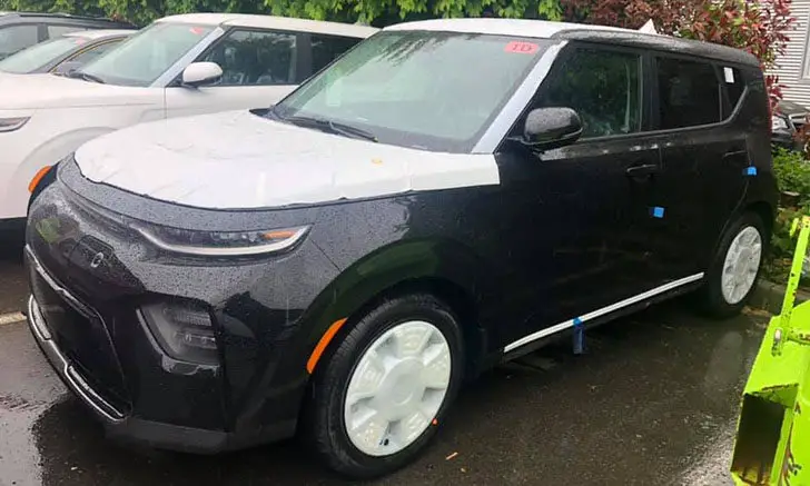 Black Kia Soul electric car in Canada