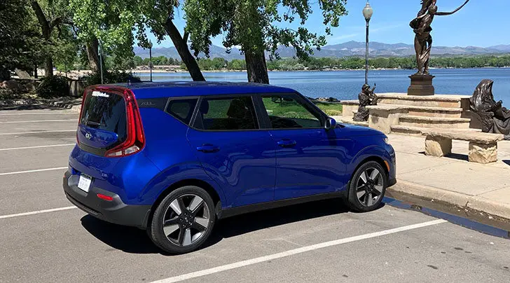 Kia Soul Neptune Blue color